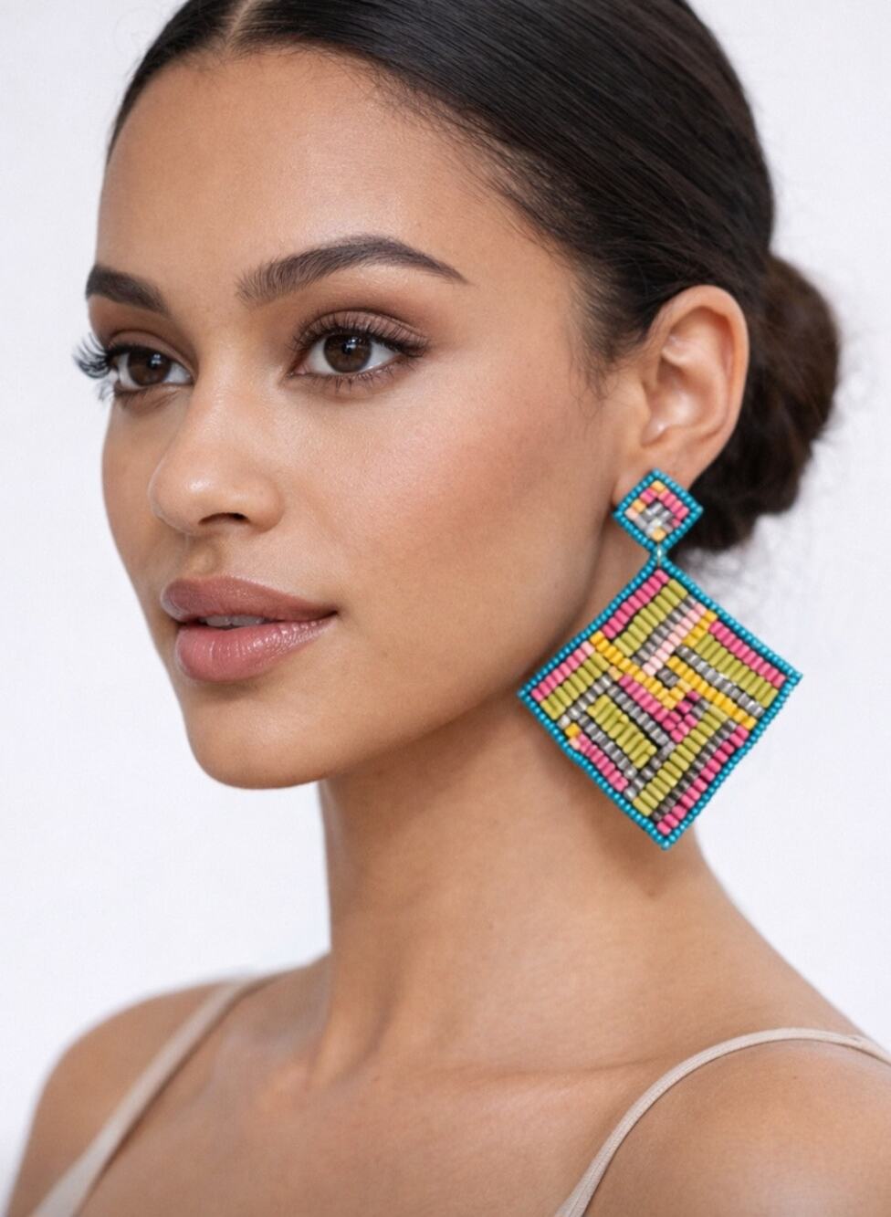 Kay Lee Colorful  Beaded Earrings New